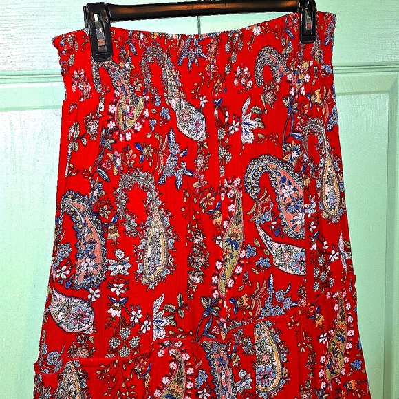 Bila Red Paisley Maxi Skirt (Size L) NWOT  Wide Elastic Waist Band - Beautiful - Picture 7 of 9